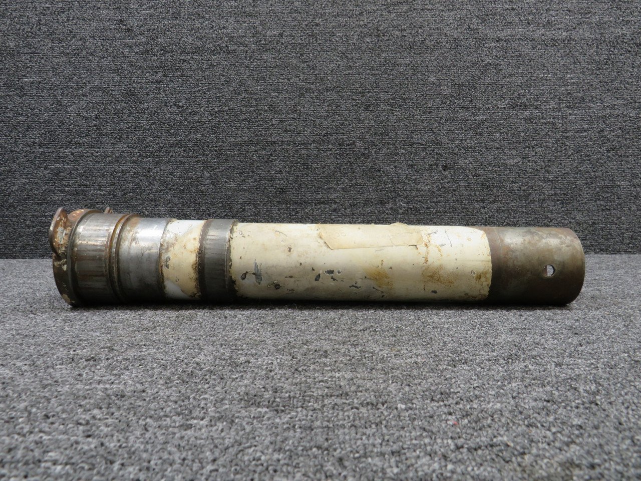 0743607-1 (Use: 0743090-1) Cessna 182P Nose Gear Strut Tube (Rusted Housing)