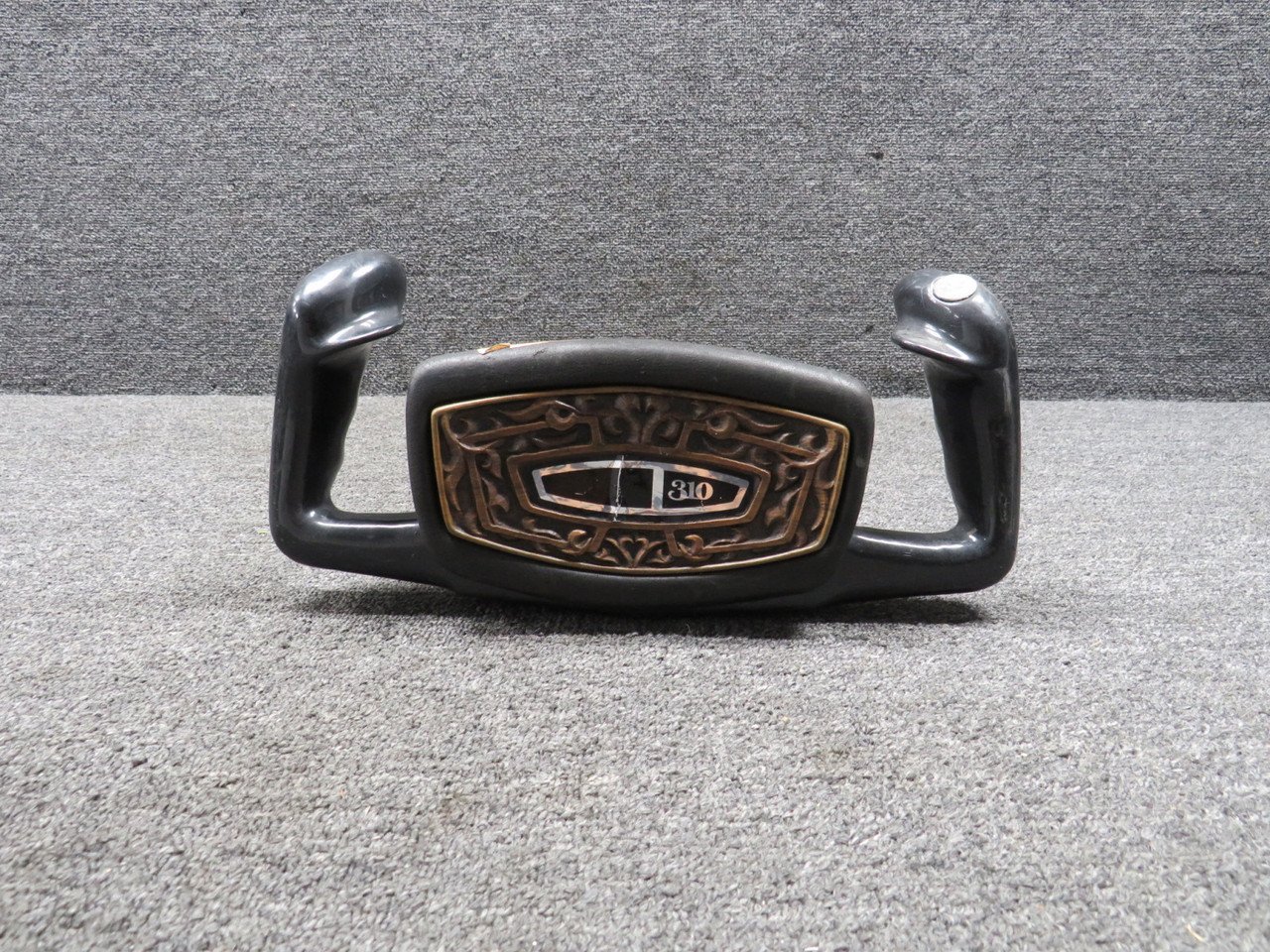 0861326-1 Cessna T310Q Control Wheel Assembly