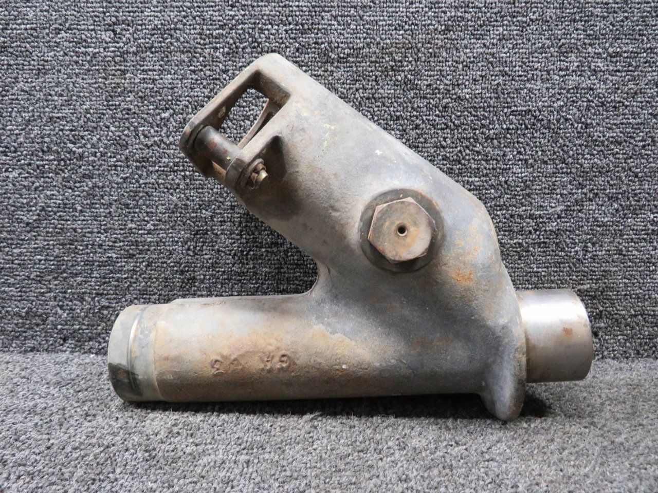 1241610-4 Cessna T210M Main Gear Pivot Assembly