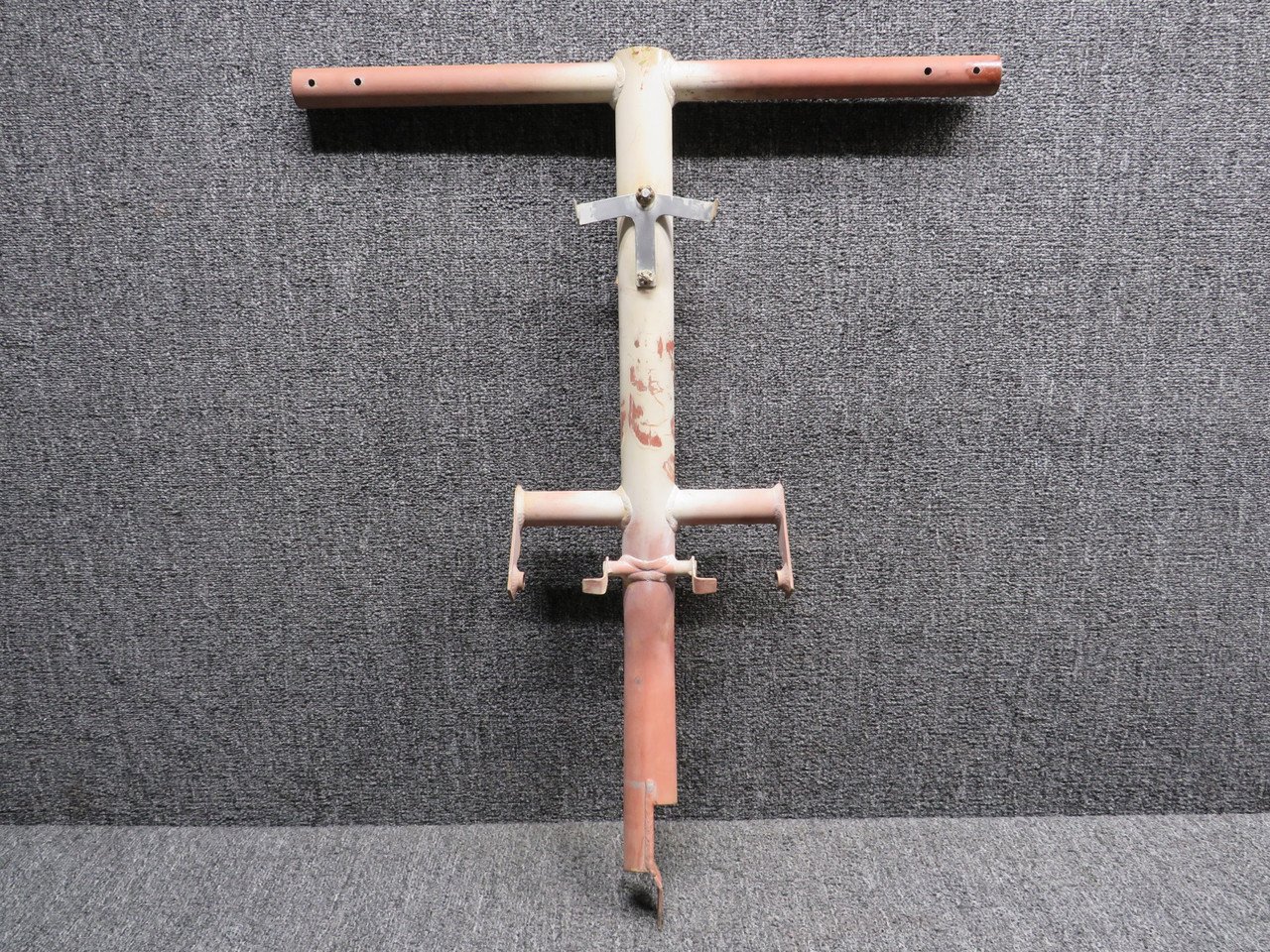 169-524018-21 Beechcraft B23 Control Column Assembly