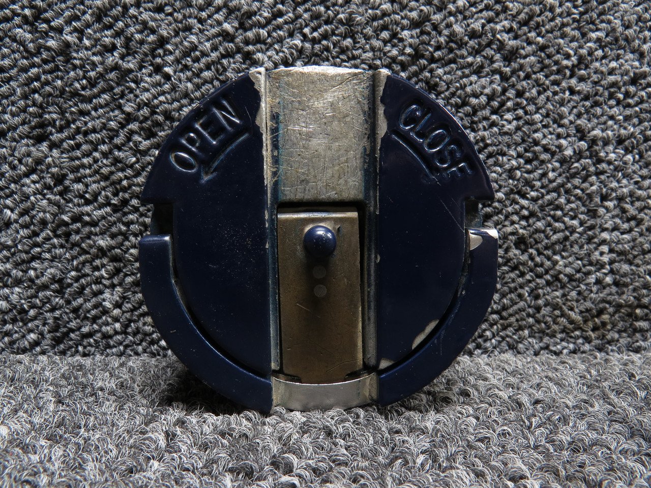 192-4 Hawker HS-125 Fuel Cap Assembly (Blue) (Worn)