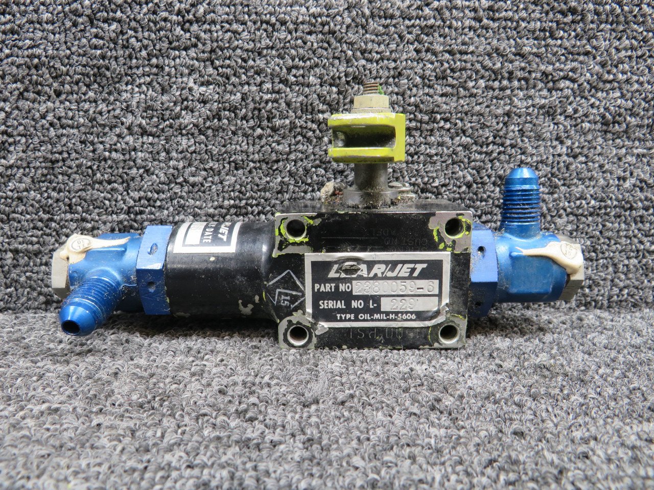 2380059-6 LearJet Parking Brake Valve with Green Repairable Tag (Core)