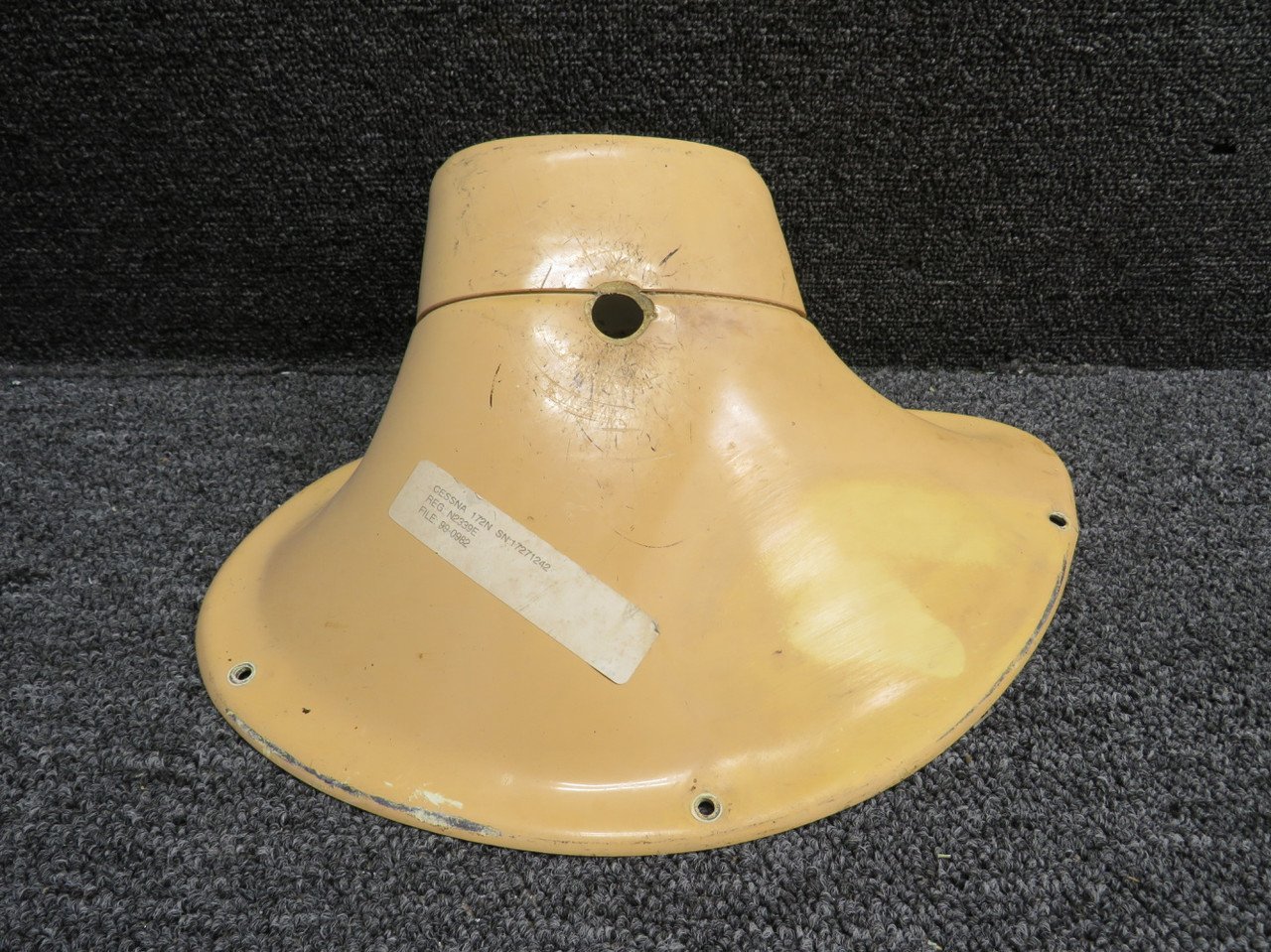 28-07RWS Cessna 172S Strut Fairing Upper RH (Colored)