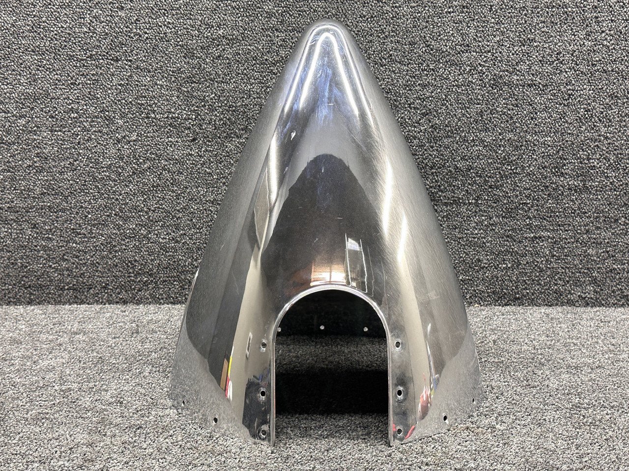 35-910028-9 Beechcraft F33A 3-Blade Propeller Spinner