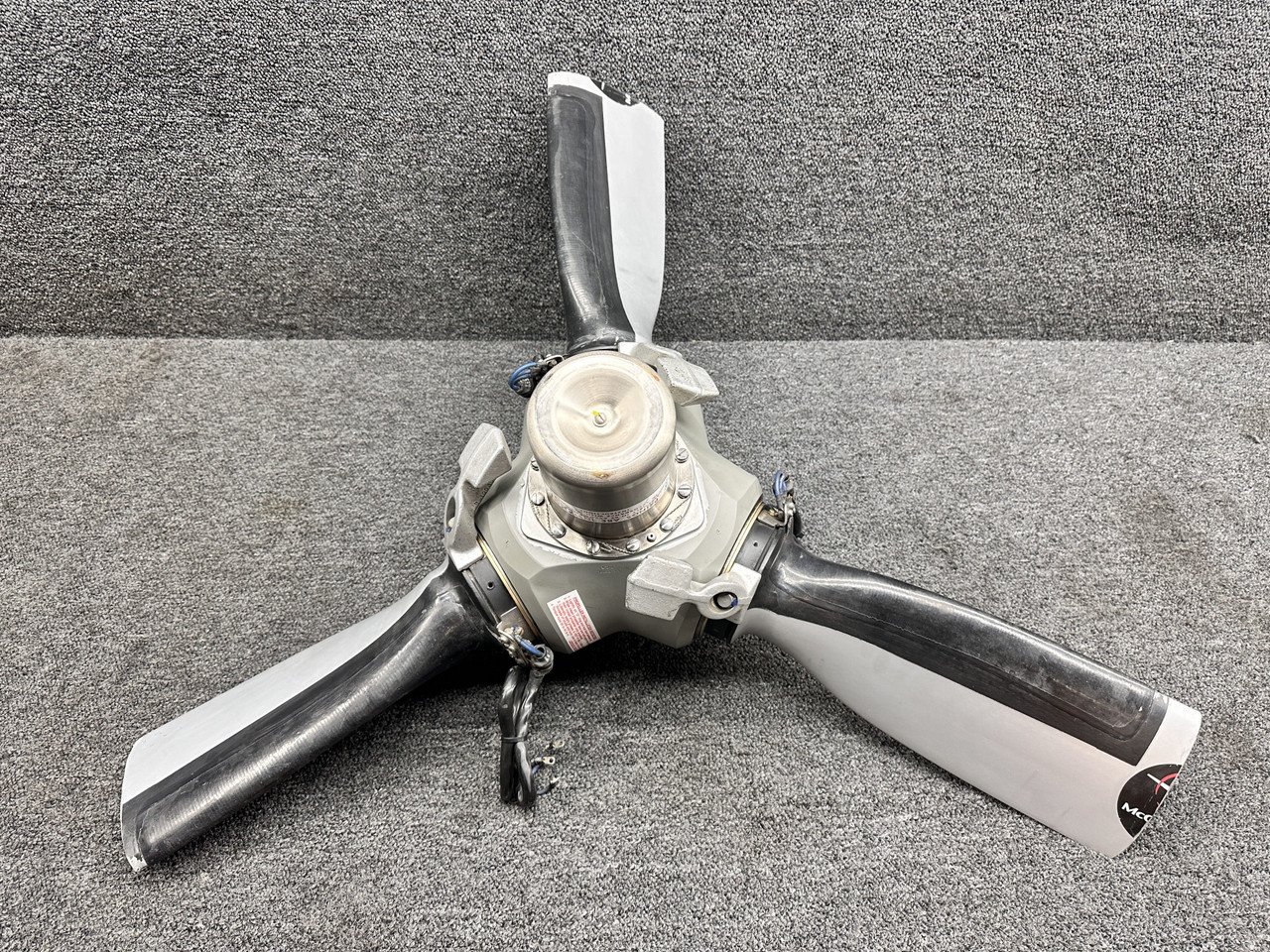 3AF32C515-C, G-82NLA-4 McCauley 3-Blade Propeller w Logbooks (Prop Struck, Core)