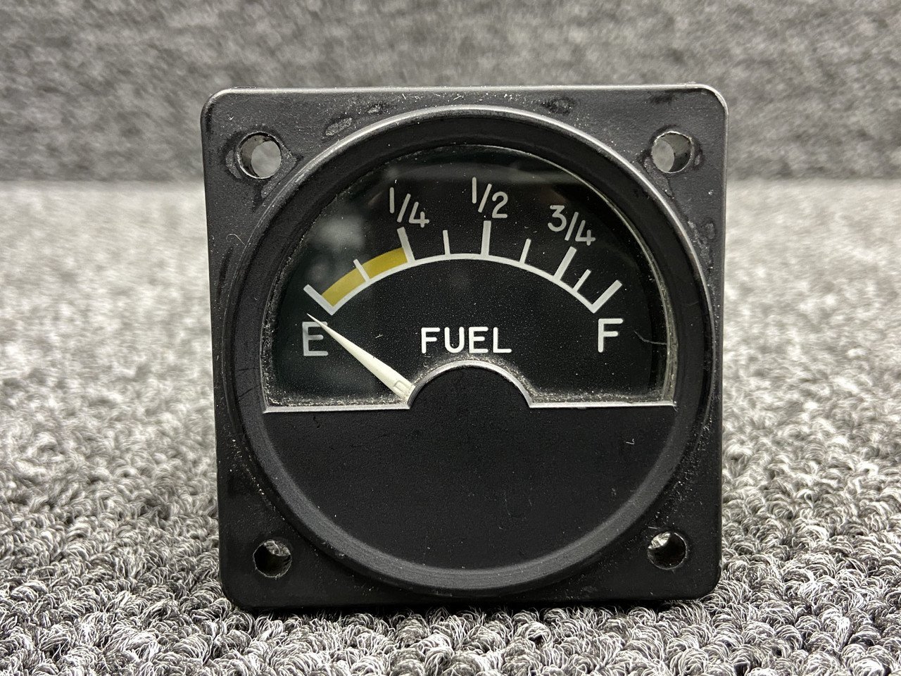 563-225 (Alt: 58-380051-21) Hickok Electrical Fuel Quantity Indicator