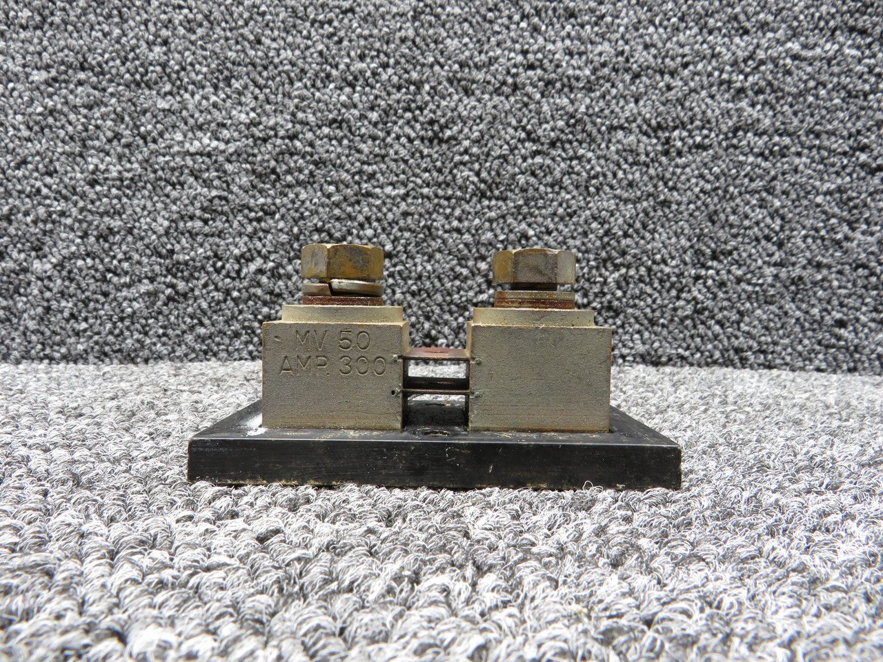 6-B-2401 (Use: 6625-00-649-0437) Westinghouse Shunt (50MV, 300A)