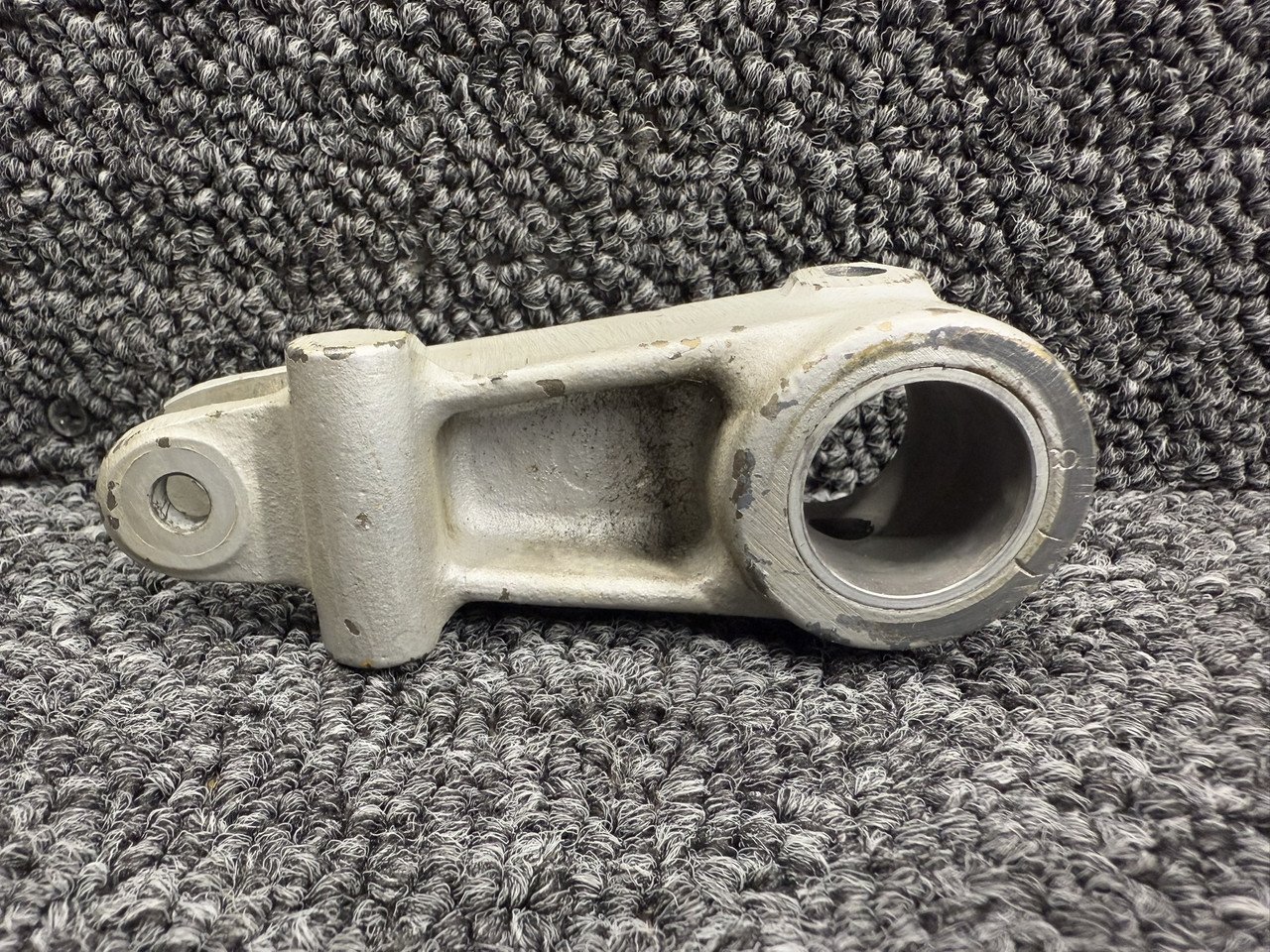 60-820031-11 Beech 58 Nose Steering Arm Assembly