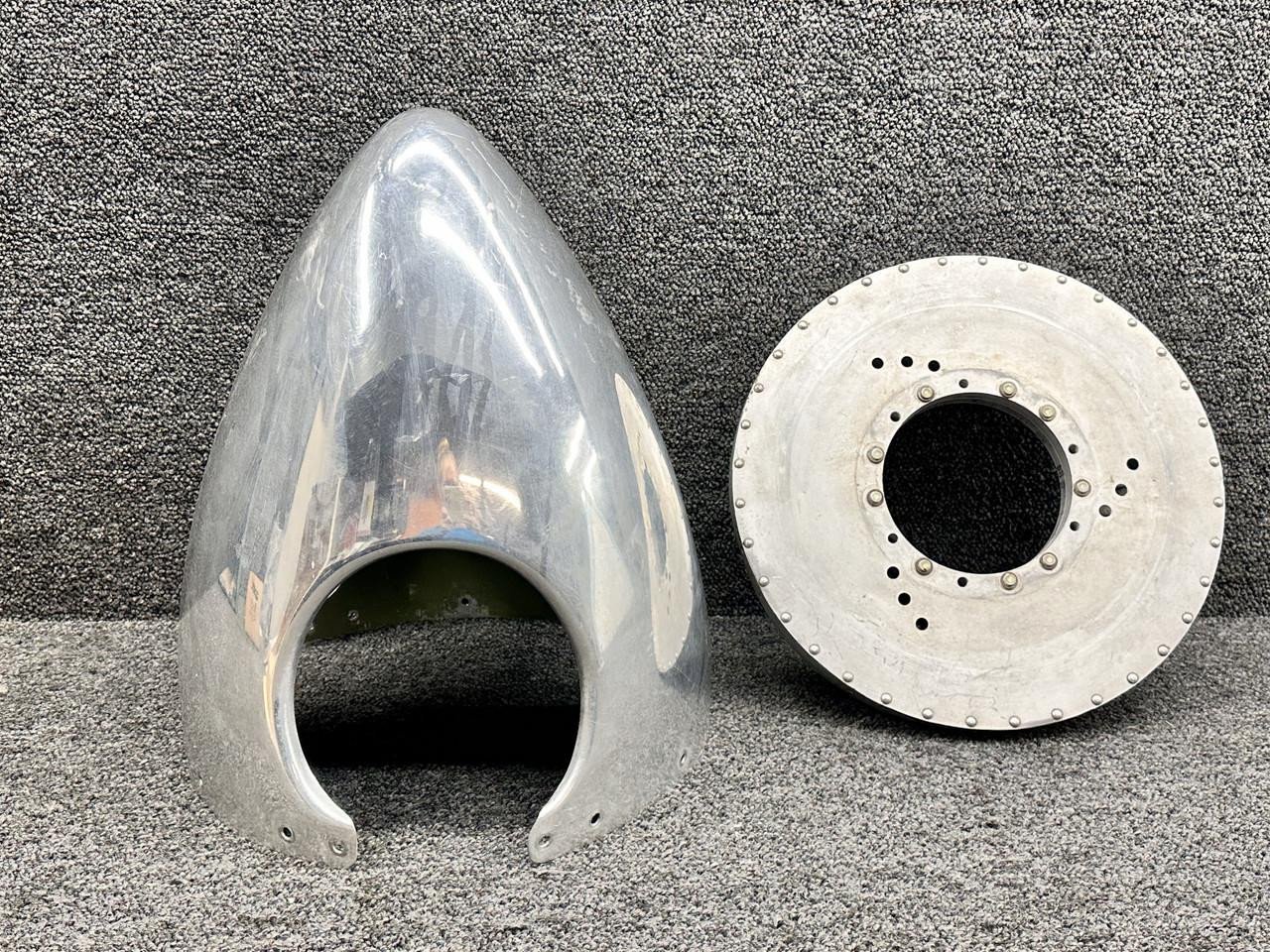 835-29, HTPC1904 Cessna 411 3-Blade Spinner Assembly with Bulkhead LH or RH