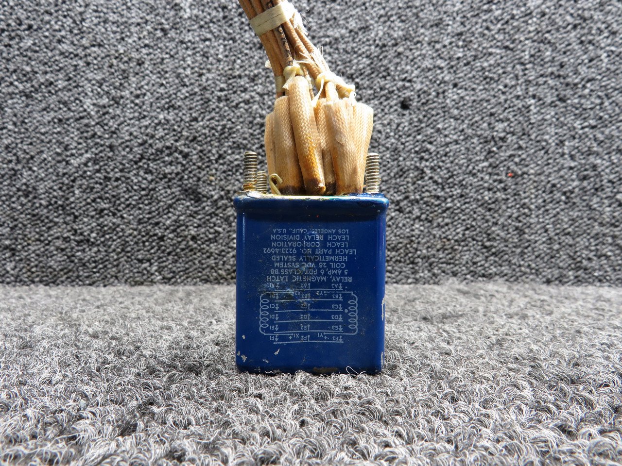 9223-4692 (Use: 5945-00-823-2080) Leach Magnetic Latch Relay (28V) (5A)