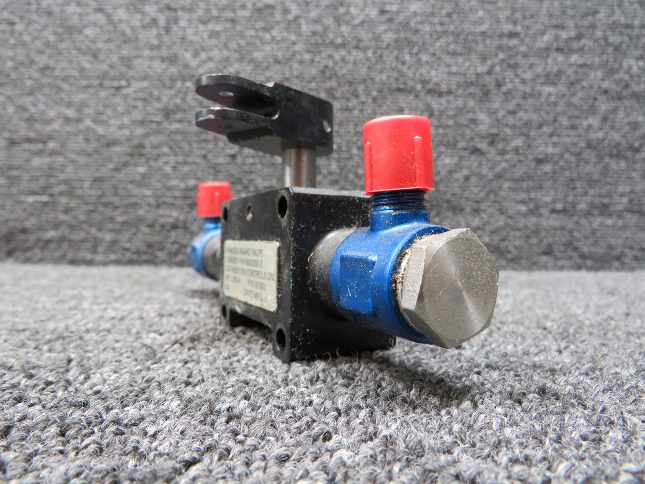 95993 (Alt: 6600392-2) Gar-Kenyon Parking Brake Valve with Green Tag (Core)