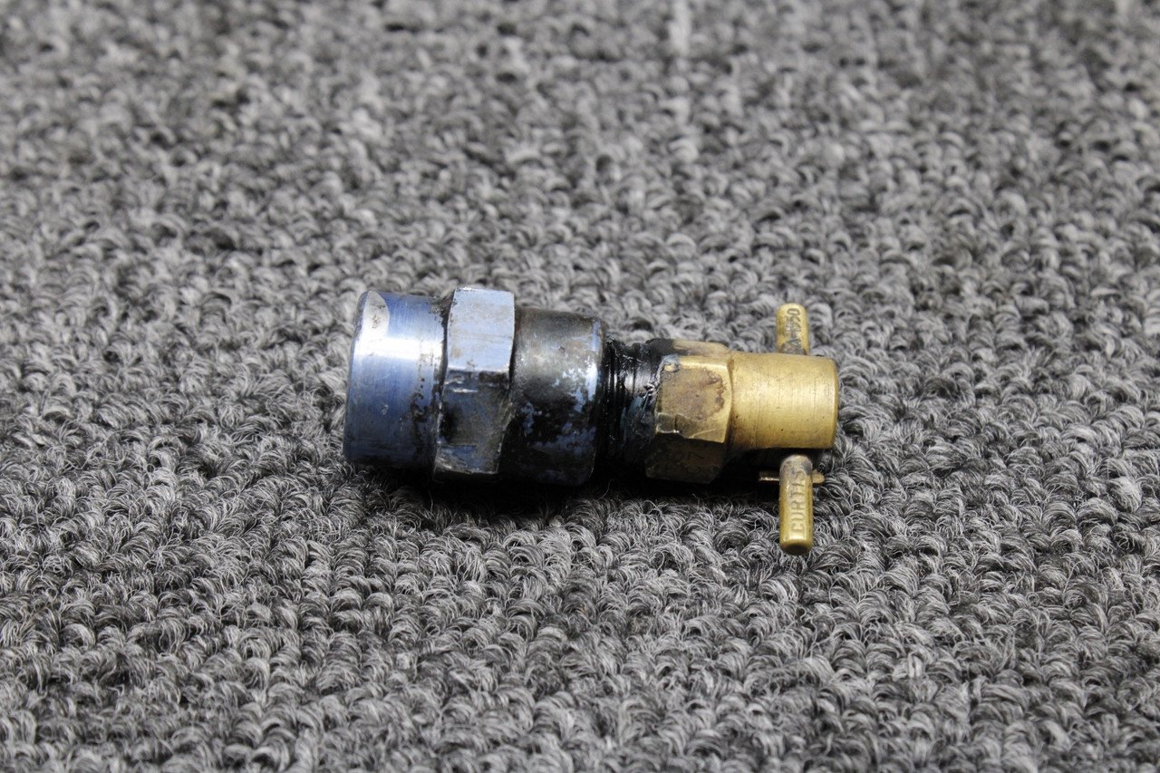 CCA-1550 (Alt: 492-022) Piper PA23-250 Curtis Fuel Drain Valve