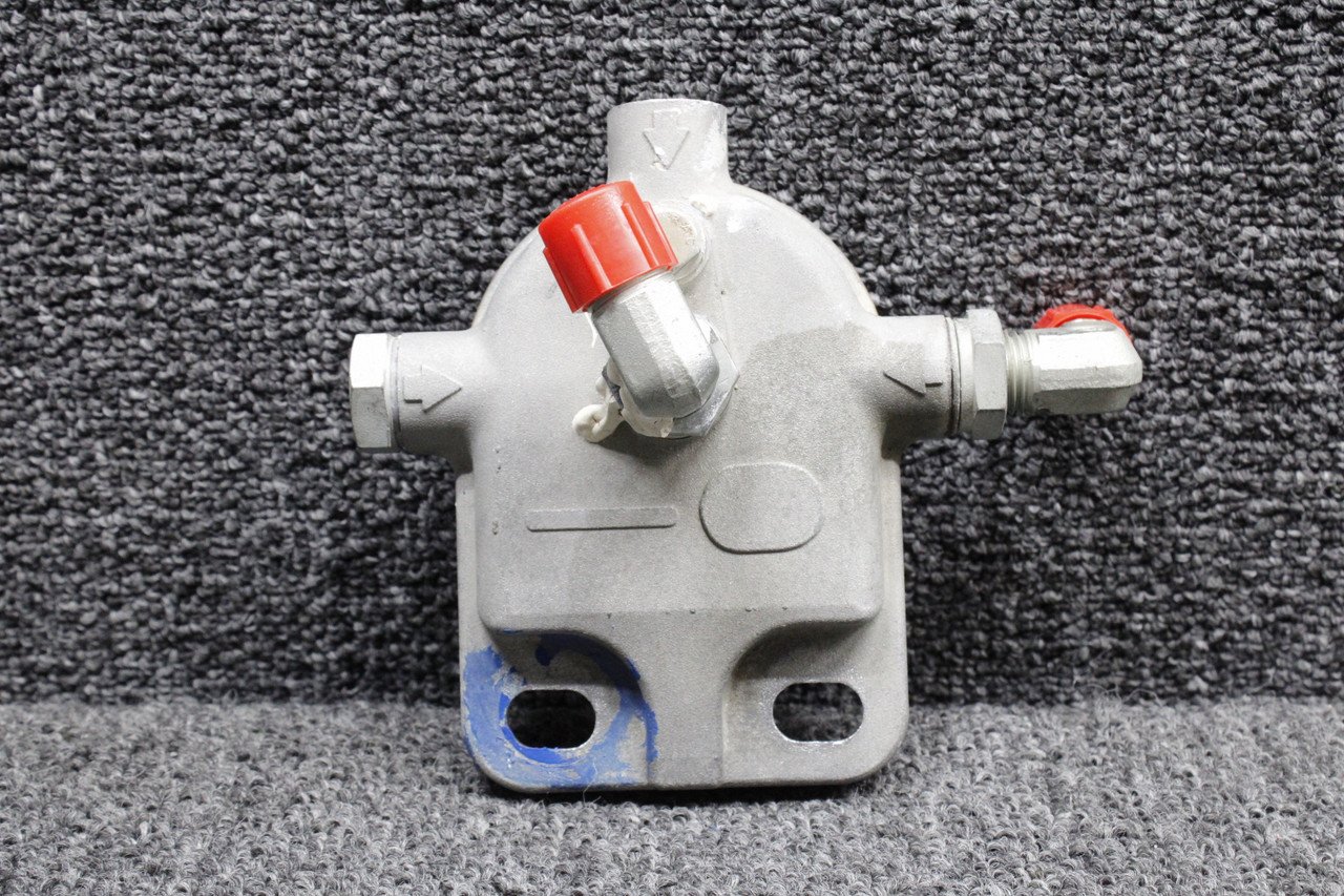 D64-7320-00-91 Diamond DA42-NG Fuel Filter Cap LH or RH