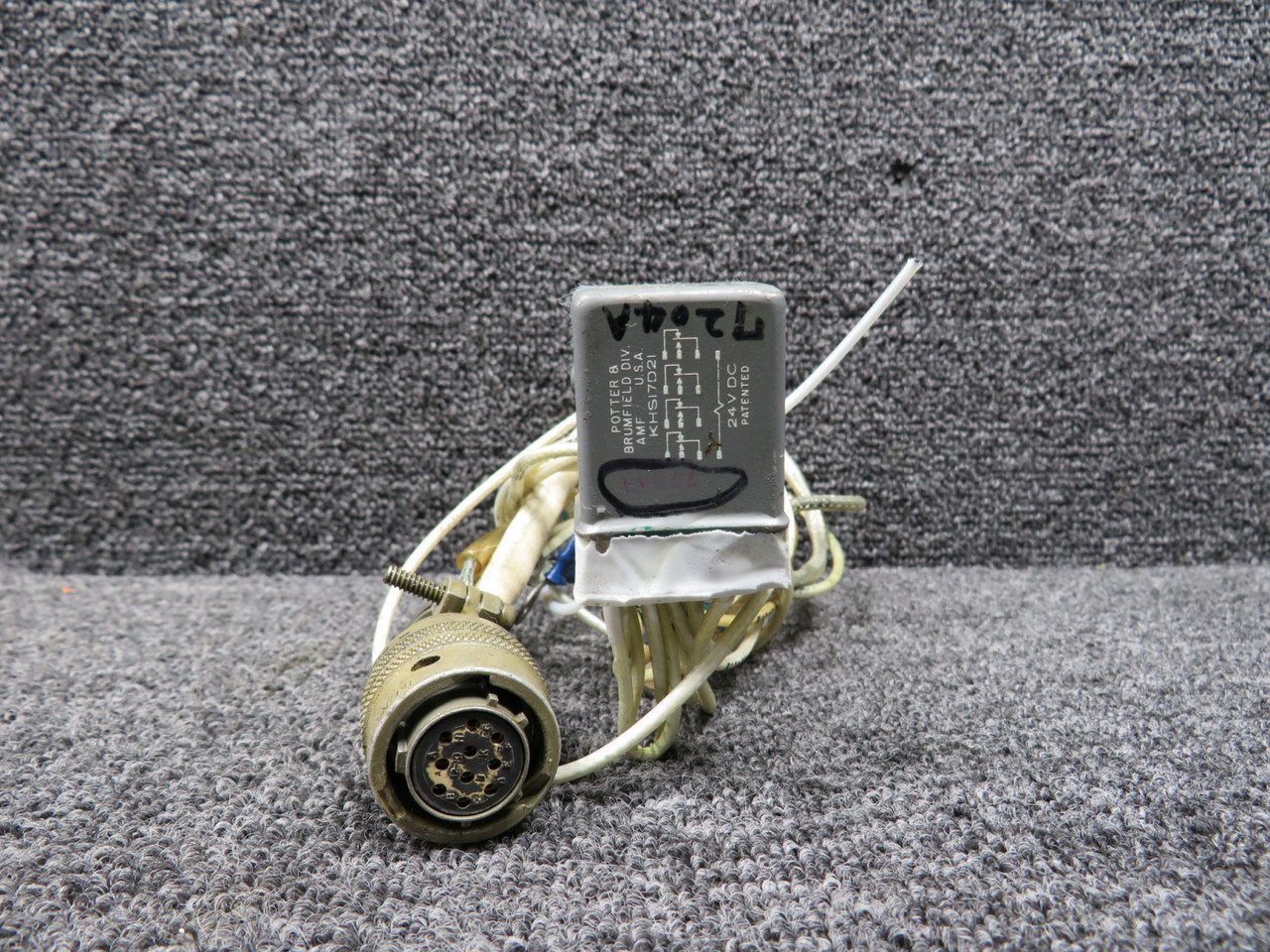 KHS17D21 Potter & Brumfield Relay with Connector (24V)