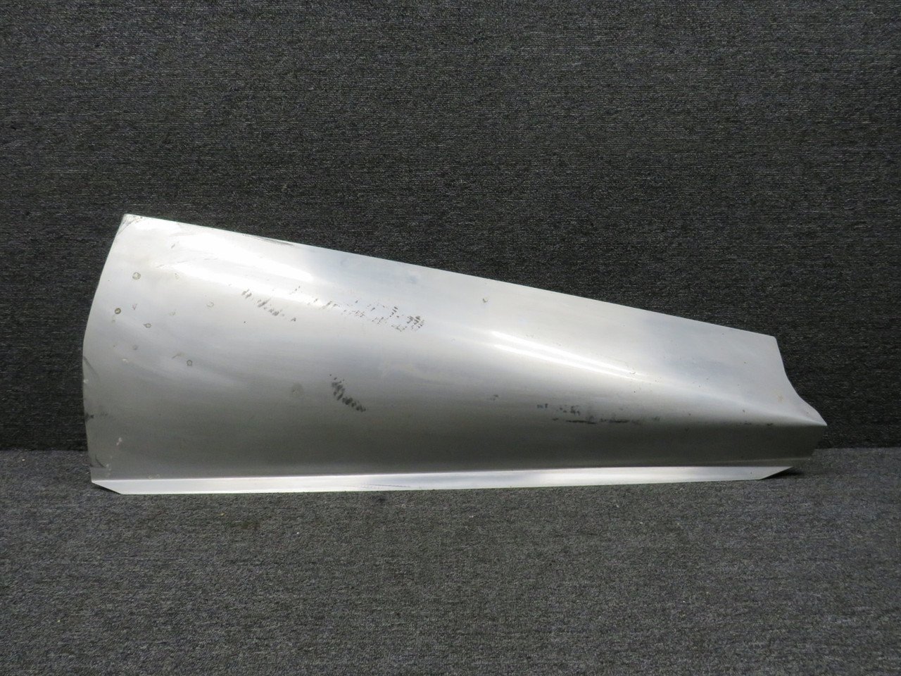 L014-350204-004 Lake Aero Tail Root Fairing Skin RH (Worn)